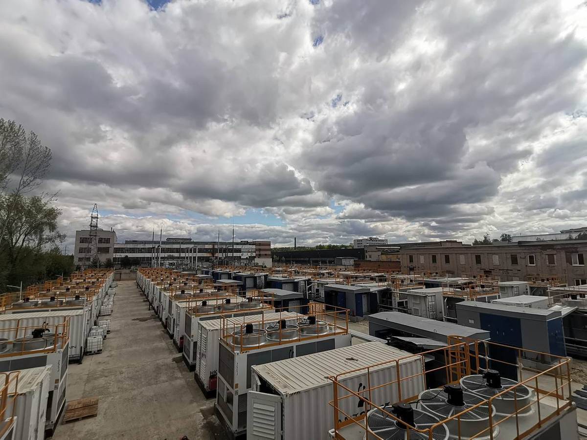 Coinfast Russia air-cooled Bitcoin mining farm 50MW
